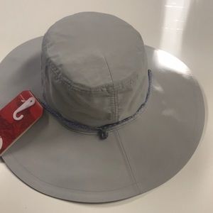 The North Face Accessories - π NORTH FACE Gray Big Brim Sun Shade Hat WOMENS The North Face Accessories - π NORTH FACE Gray Big Brim Sun Shade Hat WOMENS